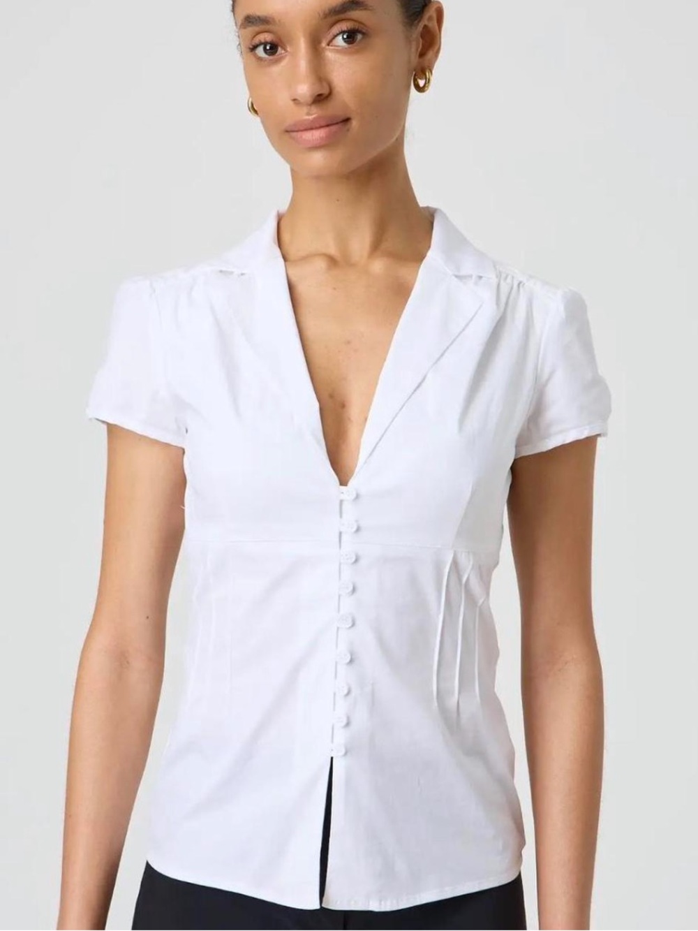 Glassons White Short-Sleeve Button Front V-Neck Blouse